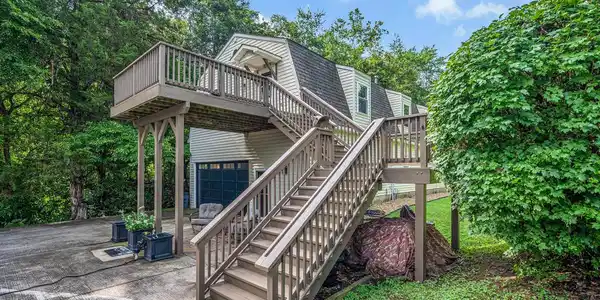 446 BAILEY DRIVE