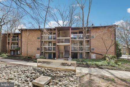 1534 MOORINGS DRIVE