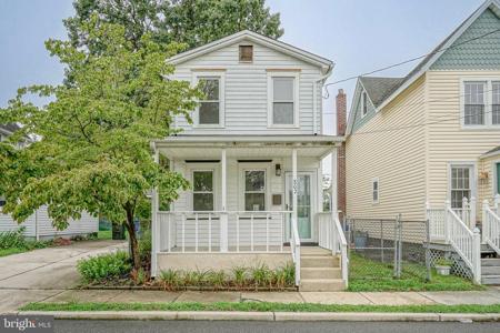 802 WESLEY AVENUE