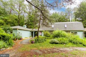 323 POWDER HORN DRIVE