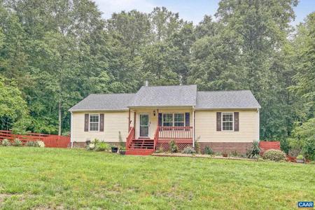 10 RIVER RIDGE DR