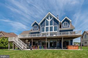 41 LAKEFRONT LINKS DRIVE