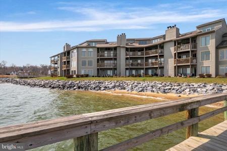 2129 BEACH VILLAGE COURT