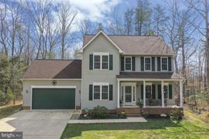 105 CEDAR COURT