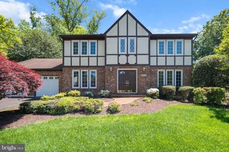 9509 LIBERTY TREE LANE
