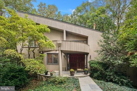 11590 GREENWICH POINT ROAD