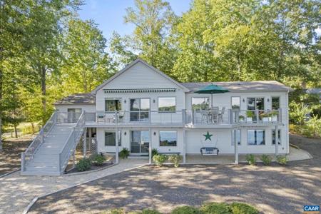 10 PINEKNOLL CIR