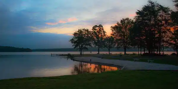 286 LAKE FRONT DRIVE