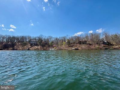 1065 LAKEVIEW DRIVE
