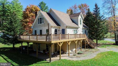 32 HAZELHURST LANE