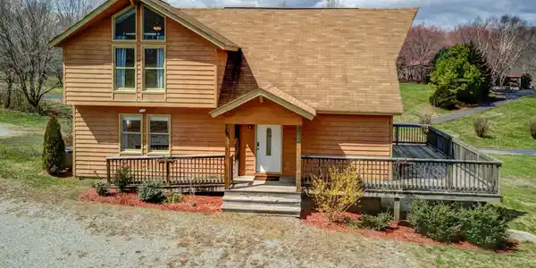 578 SECLUSION SHORES DRIVE