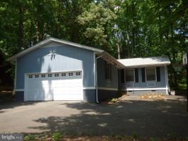 206 MEADOWVIEW LANE