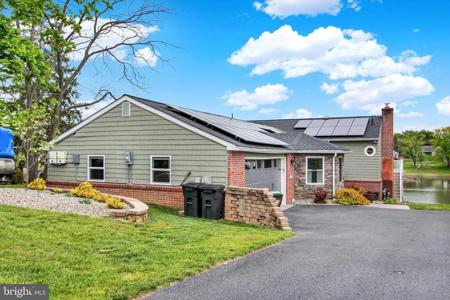 407 HERITAGE DRIVE
