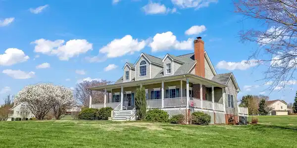 5801 SPRINGFIELD FARM LANE