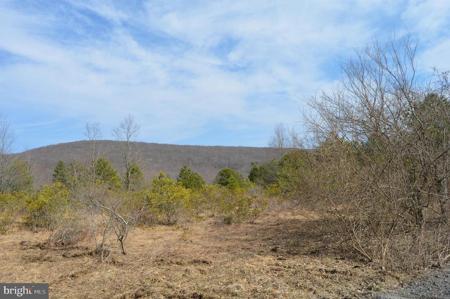 Lot 3 and 4 GROSBEAK DRIVE