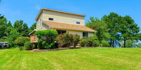 209 LONGWAY DRIVE