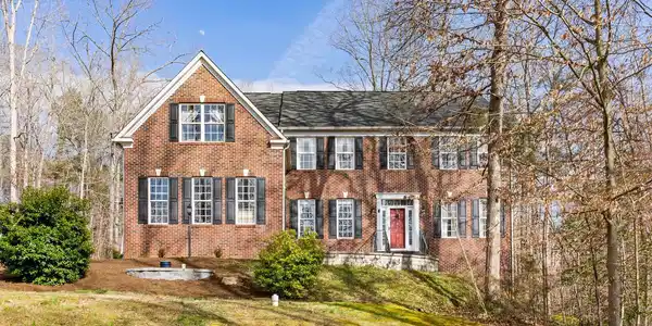 5300 WYNDEMERE CIRCLE