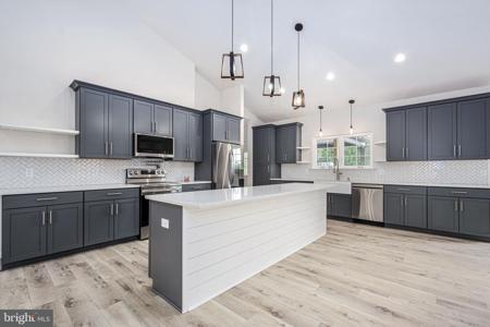 6102 ZACHARY TAYLOR HIGHWAY