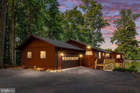 125 HILLSIDE DRIVE