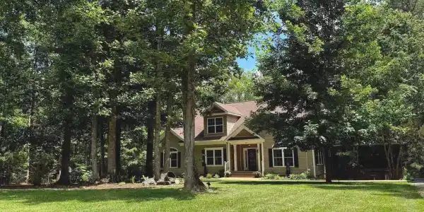 157 RODERICK PLACE