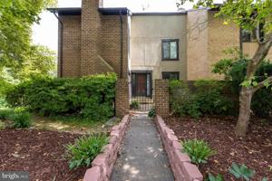20413 SHADOW OAK COURT