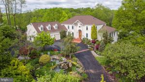 4 MATISSE DRIVE