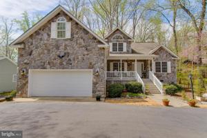 3413 LAKEVIEW PARKWAY