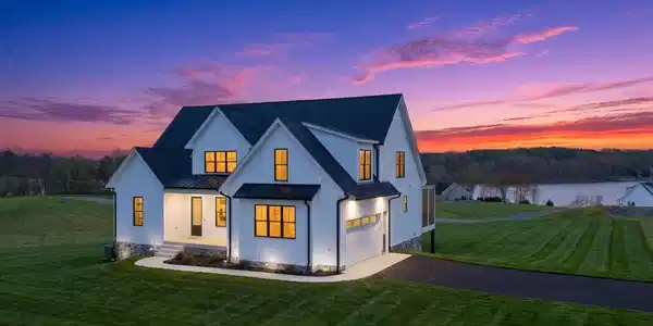 20359 LOOKOUT CIRCLE