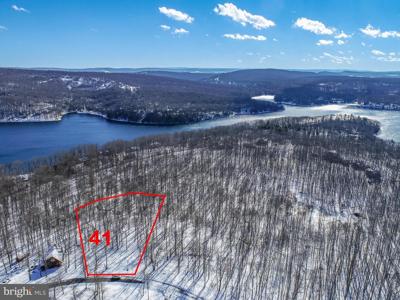 41 WINDING ESTATES DRIVE