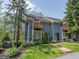 31 LAKEVIEW COURT
