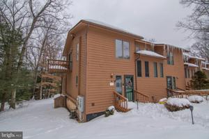 6 LAUREL BROOK DRIVE