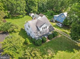 15 N LOCUST STREET N