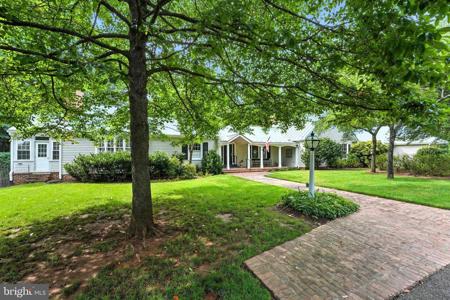 710 ZEUSWYN DRIVE