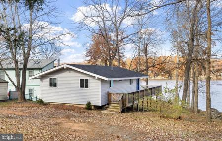 1262 LAKESHORE DRIVE