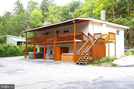1303 MARSH HILL ROAD