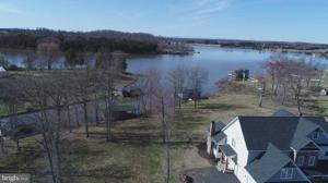 8 WOOLFOLK DRIVE