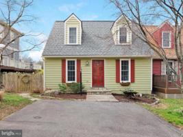 10805 LAKE SQUARE COURT