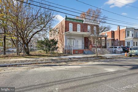 738 DIVISION STREET