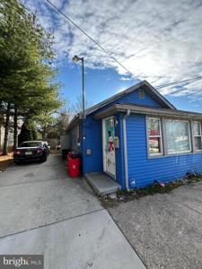 15 DEMING AVENUE