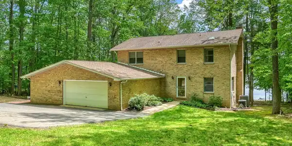1302 MOODY TOWN ROAD