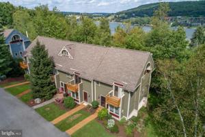 19 LIFTSIDE DRIVE