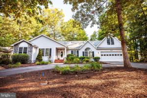 410 WAKEFIELD DRIVE
