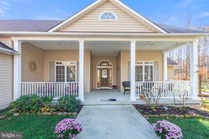 1211 LAKEVIEW PARKWAY