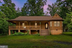 1226 LAKEVIEW PARKWAY