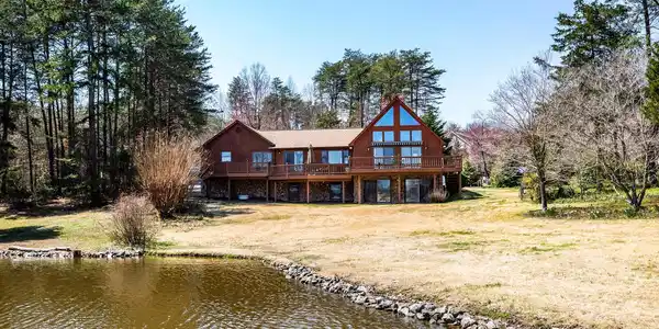 16000 CARRINGTON COURT