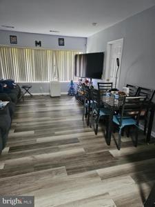 9802 WALKER HOUSE RD