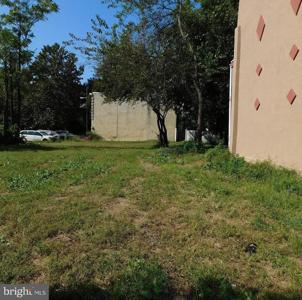 931 POINT STREET