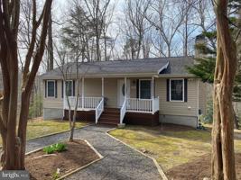 313 CUSTER COURT