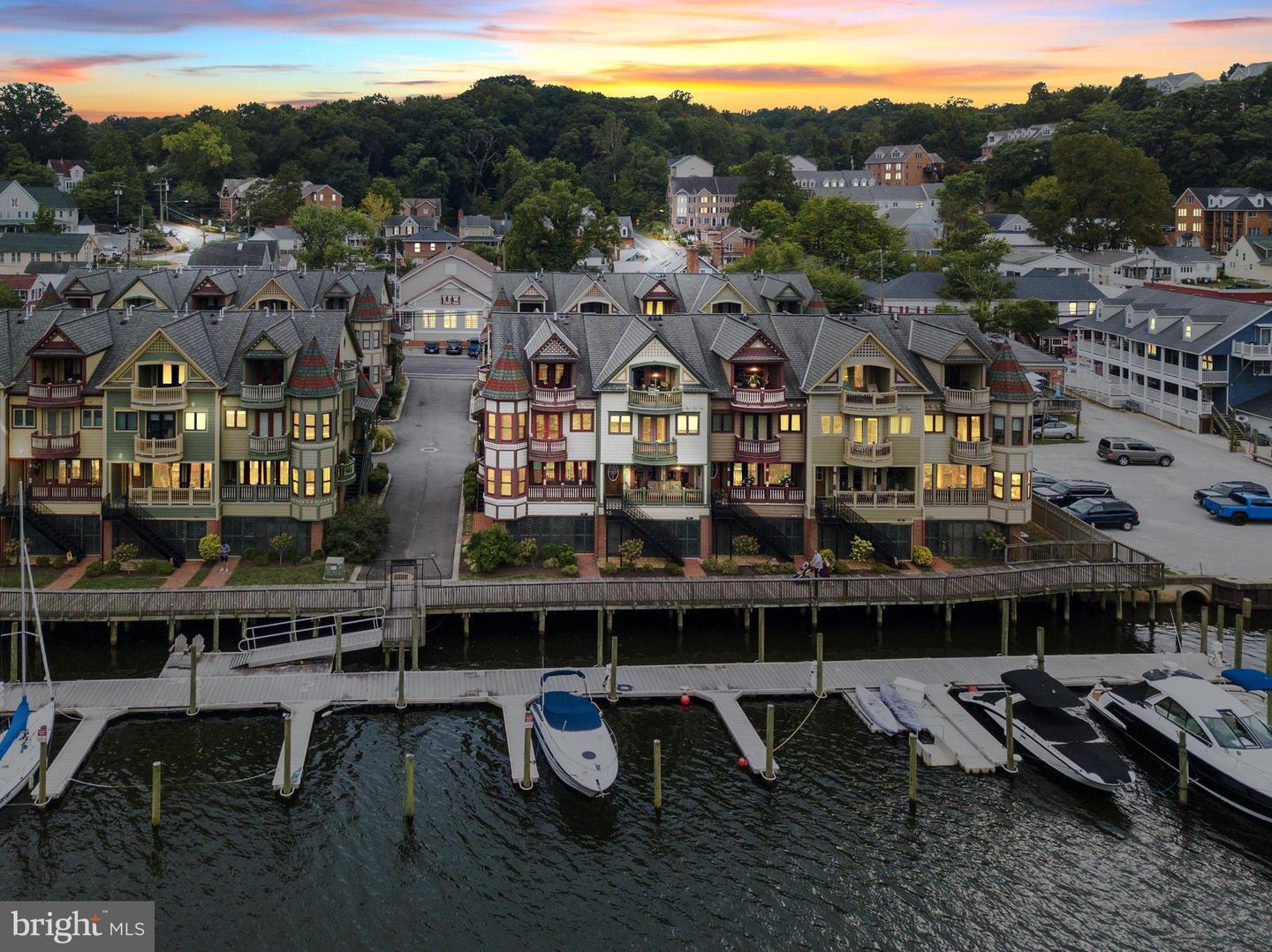 262 GASLIGHT LANDING COURT, OCCOQUAN, VA lhrmls01858678