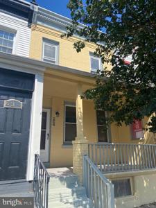 637 VINE STREET